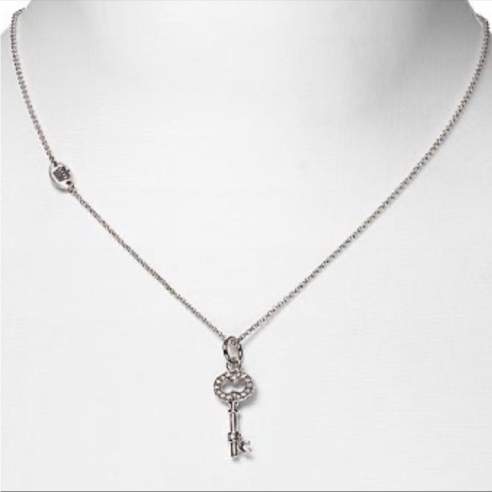 Juicy couture key necklace